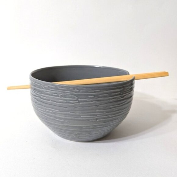 Nicole Miller Stoneware Ceramic Gray Textured Noodle Bowl with Chopsticks - Picture 1 of 5